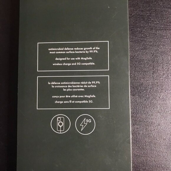 kate spade new york - Protective Hardshell Magsafe Case for iPhone 13/12 Pro Max - Picture 3 of 5